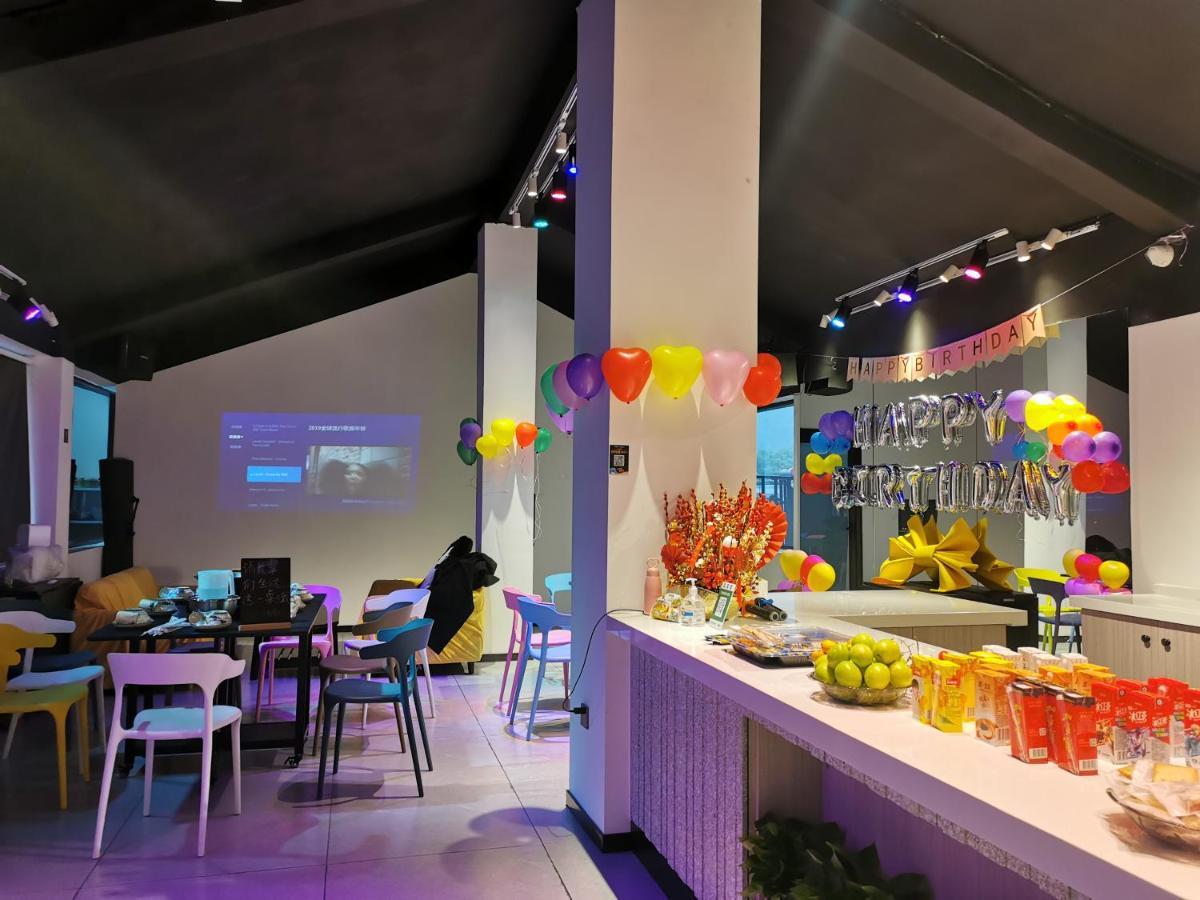 Yangshuo Emoji Youth Hostel Bagian luar foto