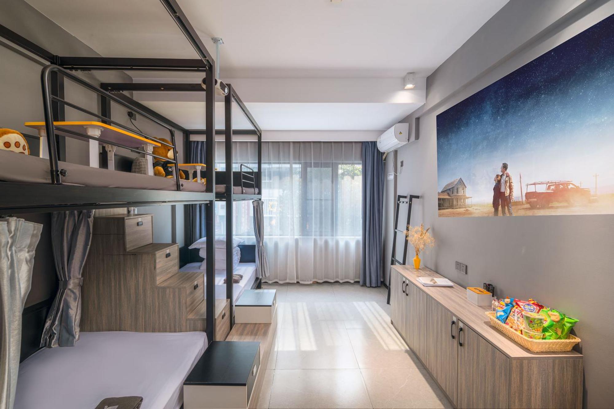 Yangshuo Emoji Youth Hostel Bagian luar foto